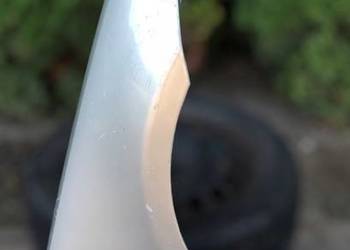 BMW 3 E-90 E90 BŁOTNIK PRZEDNI PRZÓD PRAWY lakier nie znany Czarna Opona