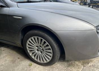 Alfa Romeo 159 błotnik lewy/prawy