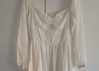 Piękna kremowa krótka sukienka z długim rękawem na każdą okazję. Nowa