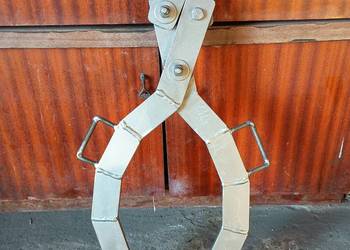 Chwytak samozaciskowy do drzewa i nie tylko