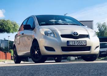 Toyota Yaris FL / 1.0VVT-i / 69KM / Klimatyzacja / 5-drzwi / Metallc