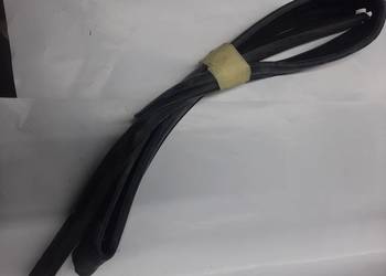 Fiat Linea uszczelka szyby z drzwi lewa przednia