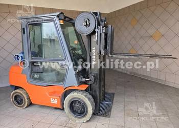 Wózek widłowy TOYOTA 7FGF30 Triplex Kabina Pozycjoner 7FG30 Widlak Linde