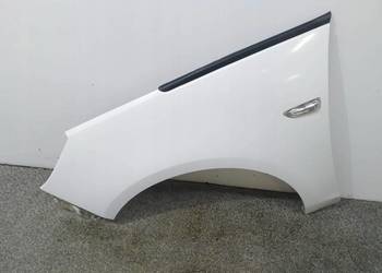 BŁOTNIK  LEWY PRZÓD BIAŁY  Opel Zafira III (2011-  )