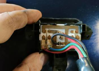 MAZDA MX5 NA 89-98 WŁĄCZNIK PRZEŁACZNIK OPUSZCZNIA SZYB