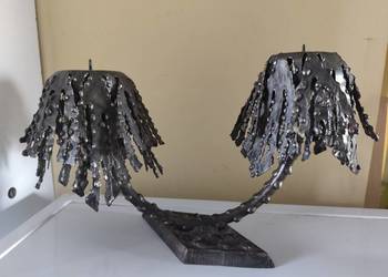 Świecznik rzeźbiony metalowy świecznik metalowy