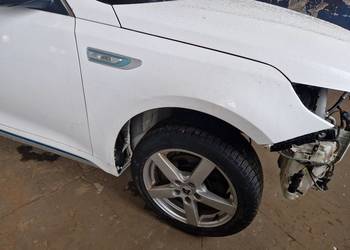 Błotnik prawy Kia Optima IV SWP