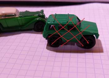 Cabriolet Samochodzik zielony ruchome koła 1993 PRL  kinder niespodzianka