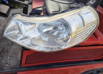 Lampa przednia Suzuki SX4