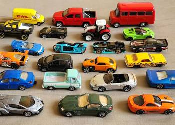 Zestaw 22 szt modeli aut hot wheels matchbox i innych