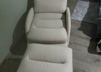 Fotel z podnóżkiem