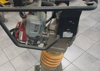 Zagęszczarka stopowa skoczek BATMATIC CV70H