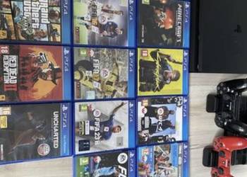 Konsola PS4 + 2 pady + 14 gier