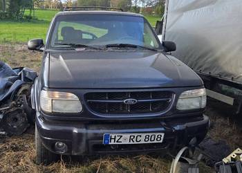Ford Explorer zderzak halogeny