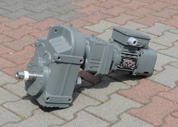 Motoreduktor 0.37kw. 3,3obr./min z hamulcem. Firmy SEW