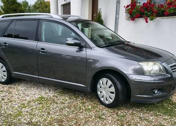 Toyota Avensis 2.2 diesel 150 koni po lifcie