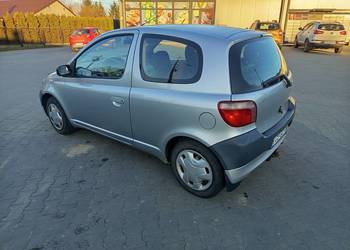 Toyota Yaris 1.0 benzyna wspomaganie kierowcy