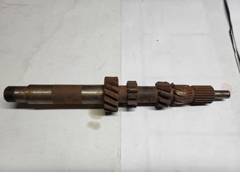 Syrena fabrycznie nowy wałek główny skrzyni biegów