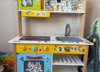 Drewniana kuchnia dziecięca