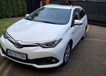 Sprzedam Toyota Auris Hybryda