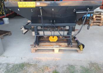 Rozsiewacz Agro-Tom 600 RNH