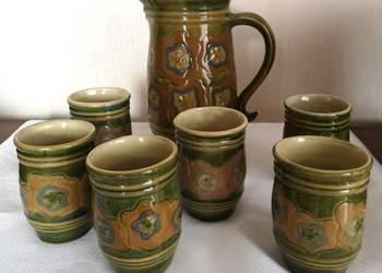 Sprzedam ceramiczny dzbanek z pokrywą