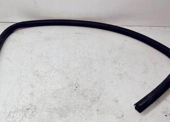 USZCZELKA DOLNA DRZWI AUDI A3 8P 8P7831707B