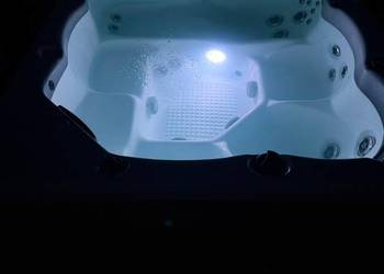Jacuzzi ogrodowe całoroczne Balboa 210x215
