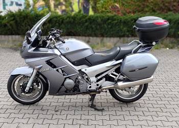 Zadbana Yamaha FJR 1300 – gotowa na trasę, bez wkładu
