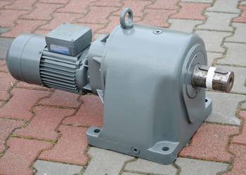 Motoreduktor 1.5kw. 14,2obr. z hamulcem. FIRMY Abm