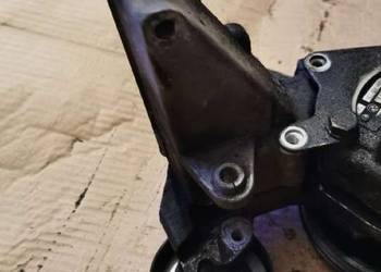 Łapa mocowanie pompy wspomagania BMW E34 E36 m51 2.5 tds