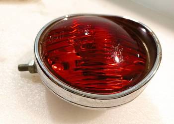 LAMPA samochodowa przeciwmgielna HELLA chromowana