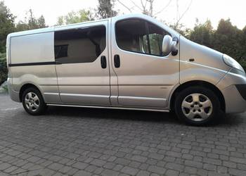 Opel vivaro long