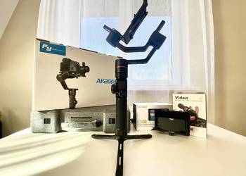 Gimbal FeiyuTech AK2000+Monitor Feelworld 4K+Mikrofon Rode