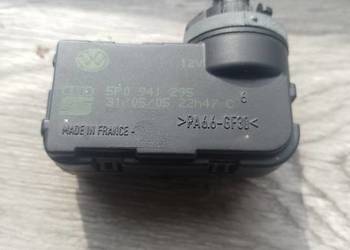 VW,SEAT,SILNICZEK LAMPY 5P0491295
