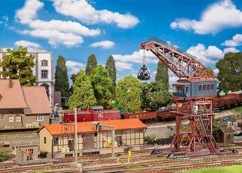 Modele : ladowanie i przejazd kolejowy FALLER