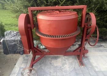 Betoniarka 250L 2.2KW