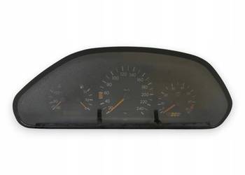LICZNIK ZEGARY A2025404811 Mercedes W202 1.8 16V Benzyna 332 638km europa