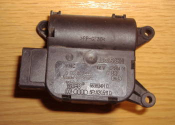 AUDI A4 B6 B7 SILNICZEK NAGRZEWNICY 8E1820511D / 0132801305