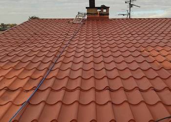 Malowanie dachów montaż gontów bitumicznych papy tertermozgrzewalne