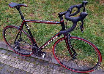 Duży rower szosowy Focus Culebro Koła 28 Shimano