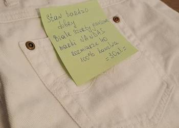 Sprzedam biale szorty jeansowe.Stan bardzo dobry