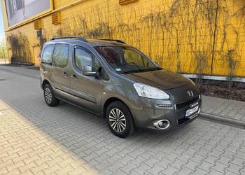 Peugeot partner / Hak/ Zadbany / Salon PL