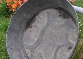 Zabytkowa wanienka . Stara balia.