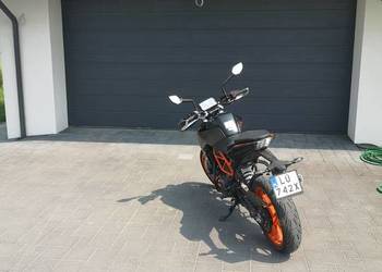 KTM Duke 2022 LED 125 cm3 kat. B Polski salon zamiana