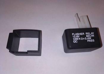 PRZERYWACZ KIERUNKOWSKAZÓW 12V 10W x 2 + 3.4W (2 konektory)