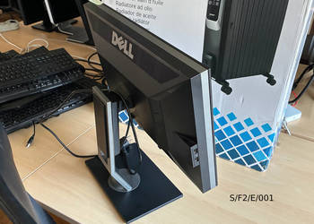 Monitor DELL 2209 WA
