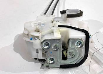 ZAMEK DRZWI PRAWY TYŁ MITSUBISHI MIRAGE / SPACE STAR Hatchback