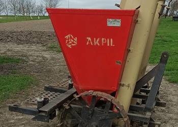 Sadzarka dwurzędowa do ziemniaków Akpil