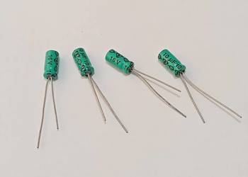 Kondensator 10uF 16V Unitra ELWA